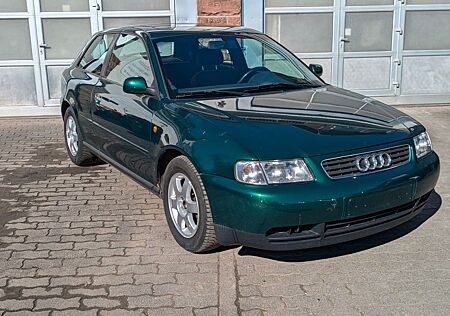 Audi A3 1,6 AUTOMATIK