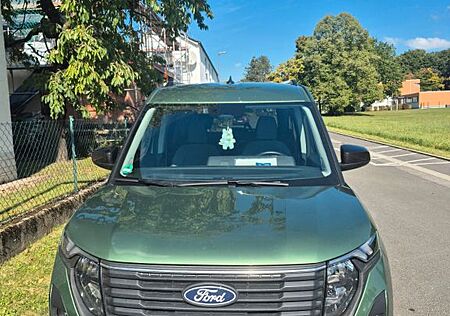 Ford Tourneo Courier 1.0 EcoBoost 92 kW Titanium ...