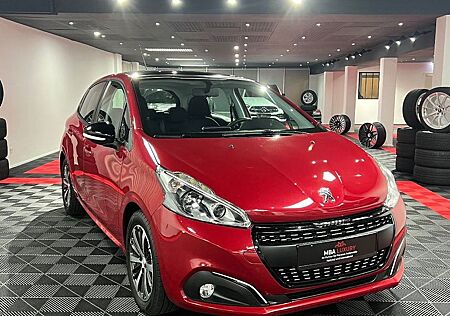 Peugeot 208 sehr gepflegt Panorama-Dach