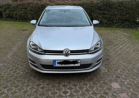 VW Golf Volkswagen 1.4 TSI 90kW DSG BMT Highline