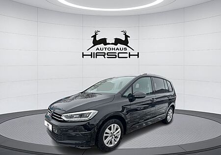 VW Touran Volkswagen Comfortline Rückfahrkam. Navi. Shz. AHK