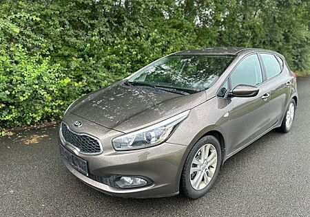 Kia Cee'd / Ceed Tüv Neu!