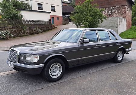 Mercedes-Benz 500 SEL