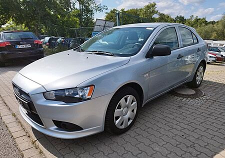 Mitsubishi Lancer 1.5 -