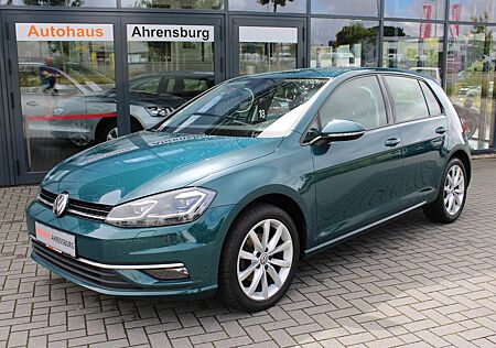 VW Golf Volkswagen VII Lim. Highline*LED*Navi*AHK*MwSt.