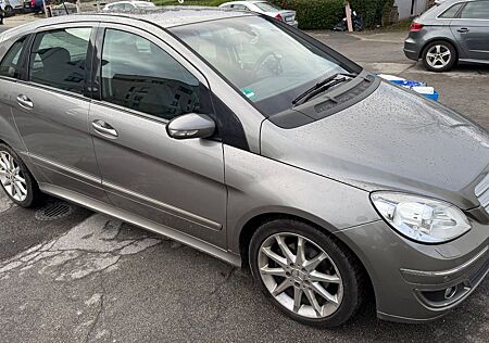 Mercedes-Benz B 200 Turbo -