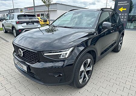 Volvo XC 40 XC40 Plus Dark 2WD B4 AHK ACC 360°View 19''