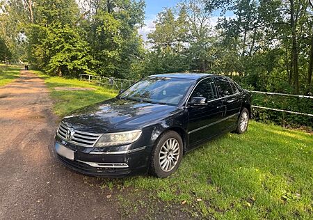 VW Phaeton Volkswagen 3.0 V6 TDI 4MOTION Tiptronic 5-Sitzer -