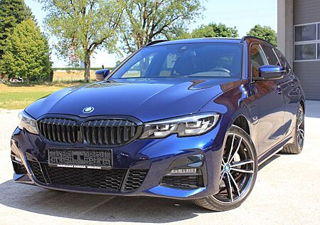 BMW 330e xDrive Touring M Sportpaket AHK RFK HUD 19"