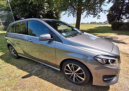 Mercedes-Benz B 180 Style