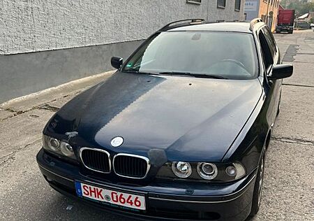 BMW 525d A touring -