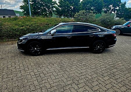 VW Arteon Volkswagen 2.0 TDI SCR DSG Elegance Elegance