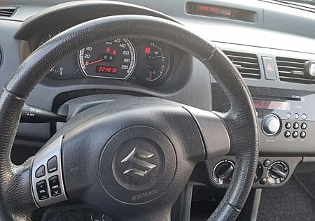 Suzuki Swift 1.3 Comfort Dance Comfort Dance