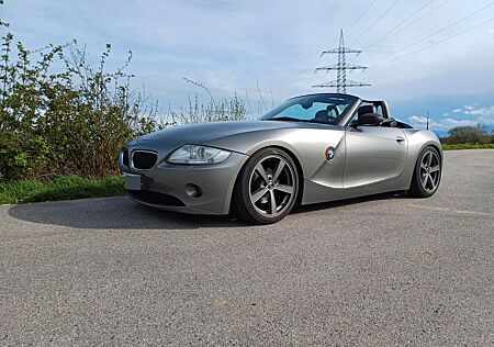 BMW Z4 3.0i -Roadster KW Fahrwerk Leder 18 Zoll