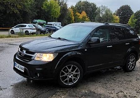 Fiat Freemont 2.0 16V Multijet 170 PS Black Code ...