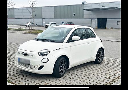Fiat 500E Cabrio 42 kWh -