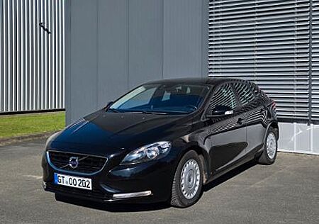 Volvo V40 D2