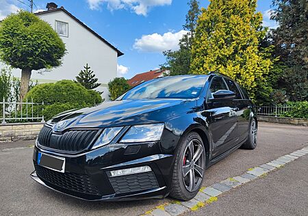 Skoda Octavia RS 2.0 TDI DSG Combi