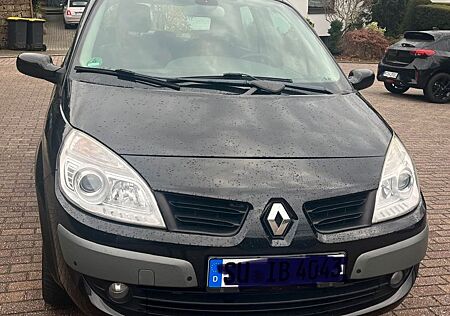 Renault Scenic Exception 2.0 dCi FAP