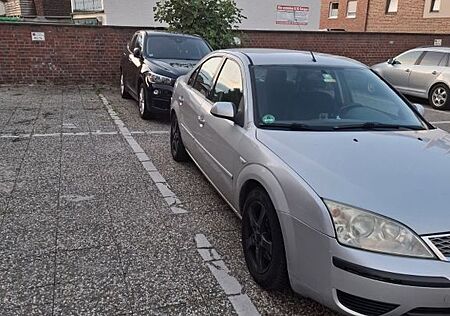 Ford Mondeo 2.0 Ghia Autom. Ghia