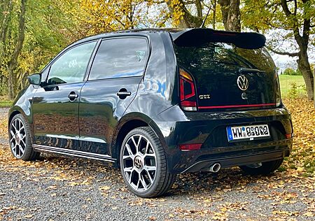 VW Up Volkswagen ! GTI -8-fach bereift Alu!