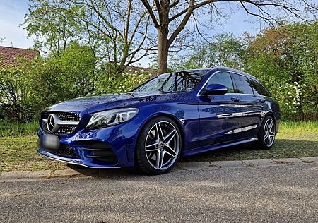 Mercedes-Benz C 300 C300*Pano* Burmester*AHK*MassageSitze*SitzMemo