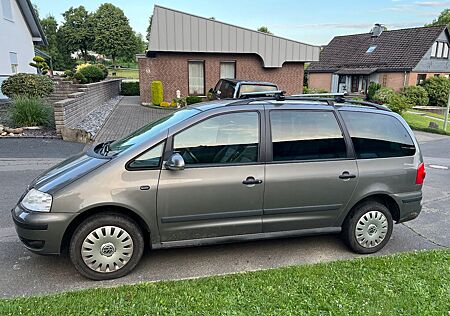 VW Sharan Volkswagen 1.9TDI 85 kW Comfortline
