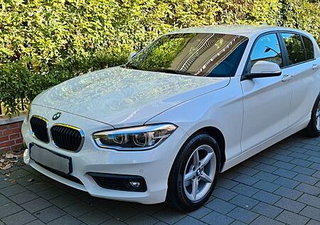 BMW 118d xDrive Advantage Sehr gepflegt