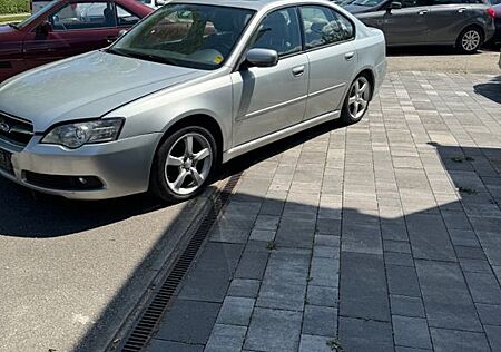 Subaru Legacy Lim. 3.0 R. Alrad 4x4