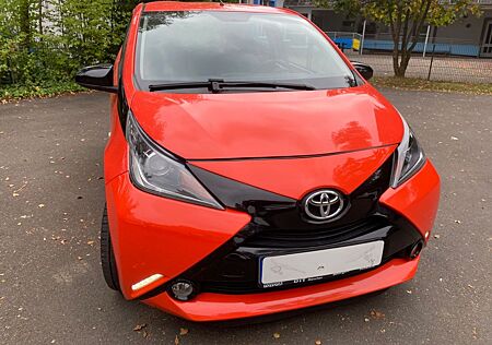 Toyota Aygo (X) Aygo (X) 1,0-l-VVT-i x-cite style selection ...