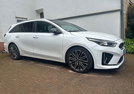 Kia Cee'd / Ceed 1.4 T-GDI DCT GT Line SW GT Line