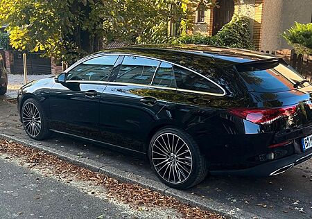 Mercedes-Benz CLA 180 Shooting Brake -