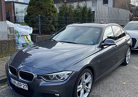 BMW 320d - HuD, Schiebedach, M-Paket