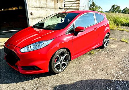 Ford Fiesta ST2 1,6 EcoBoost 182PS Recaro *TOP*