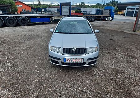 Skoda Fabia Combi 1.4 16V 55 kW Ambiente/ Tüv 12-2025