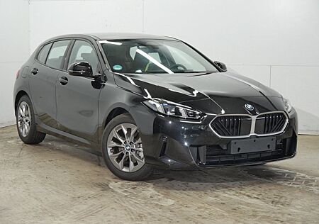 BMW 120 i neues Modell Navi Led Sitzheizung