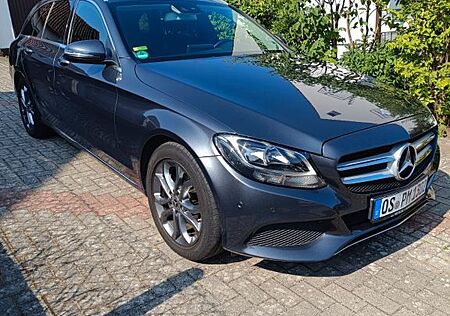Mercedes-Benz C 220 d 4MATIC T AVANTGARDE Autom. AVANTGARDE