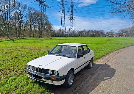 BMW 318iA e30 Oldtimer H-Kennzeichen Automatik HU