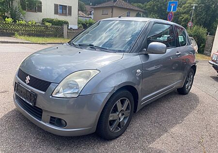 Suzuki Swift 1.3 Lim. *SHZ*Klima*Navi*BT*TÜV 11.26