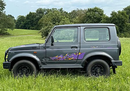 Suzuki SJ Samurai