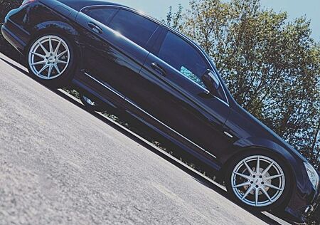 Mercedes-Benz C 200 KOMPRESSOR AVANTGARDE AVANTGARDE AMG Paket