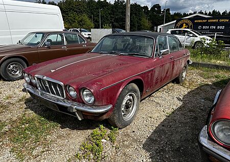 Jaguar XJ12