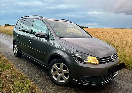VW Touran Volkswagen 1.6 TDI Comfortline BlueMotion Tech C...