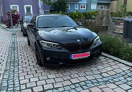 BMW 220d xDrive Coupé M Paket Leder Allrad