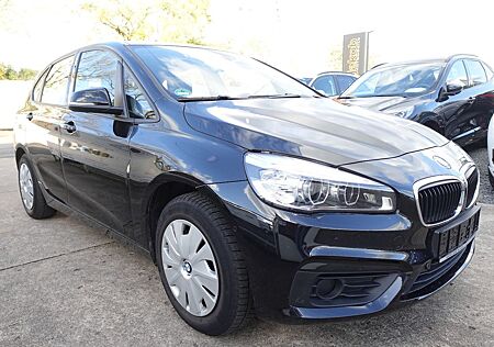 BMW 218 2 Active Tourer i + 1 Hand+ SR+WR+SITZHEIZUN
