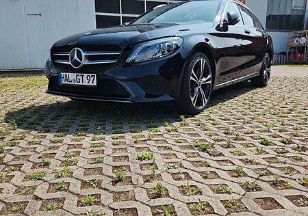 Mercedes-Benz C 200 d T Autom. Pano AHK Multibeam