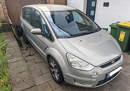 Ford S-Max 2,0 TDCi 103kW DPF Titanium Titanium