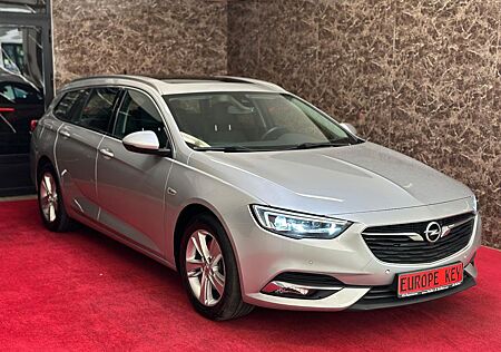 Opel Insignia 2.0 BITURBO DYNAMIC 4x4 SHZ*PANO MASSAG