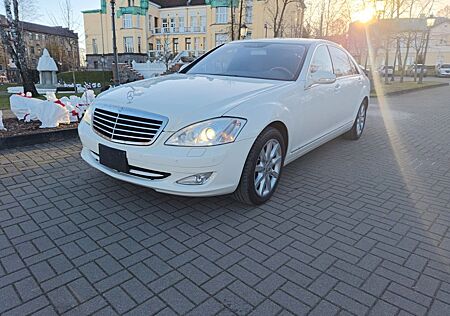 Mercedes-Benz S 550