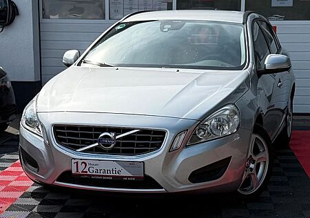 Volvo V60 Kombi Kinetic
